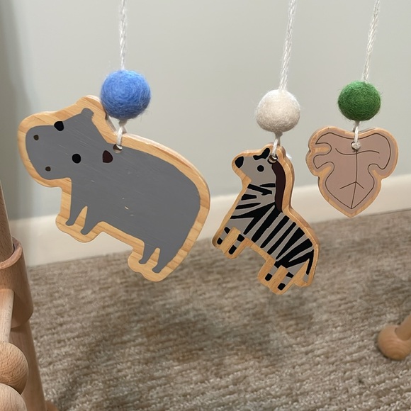 Baby Wooden Activity Gym - Picture 4 of 4